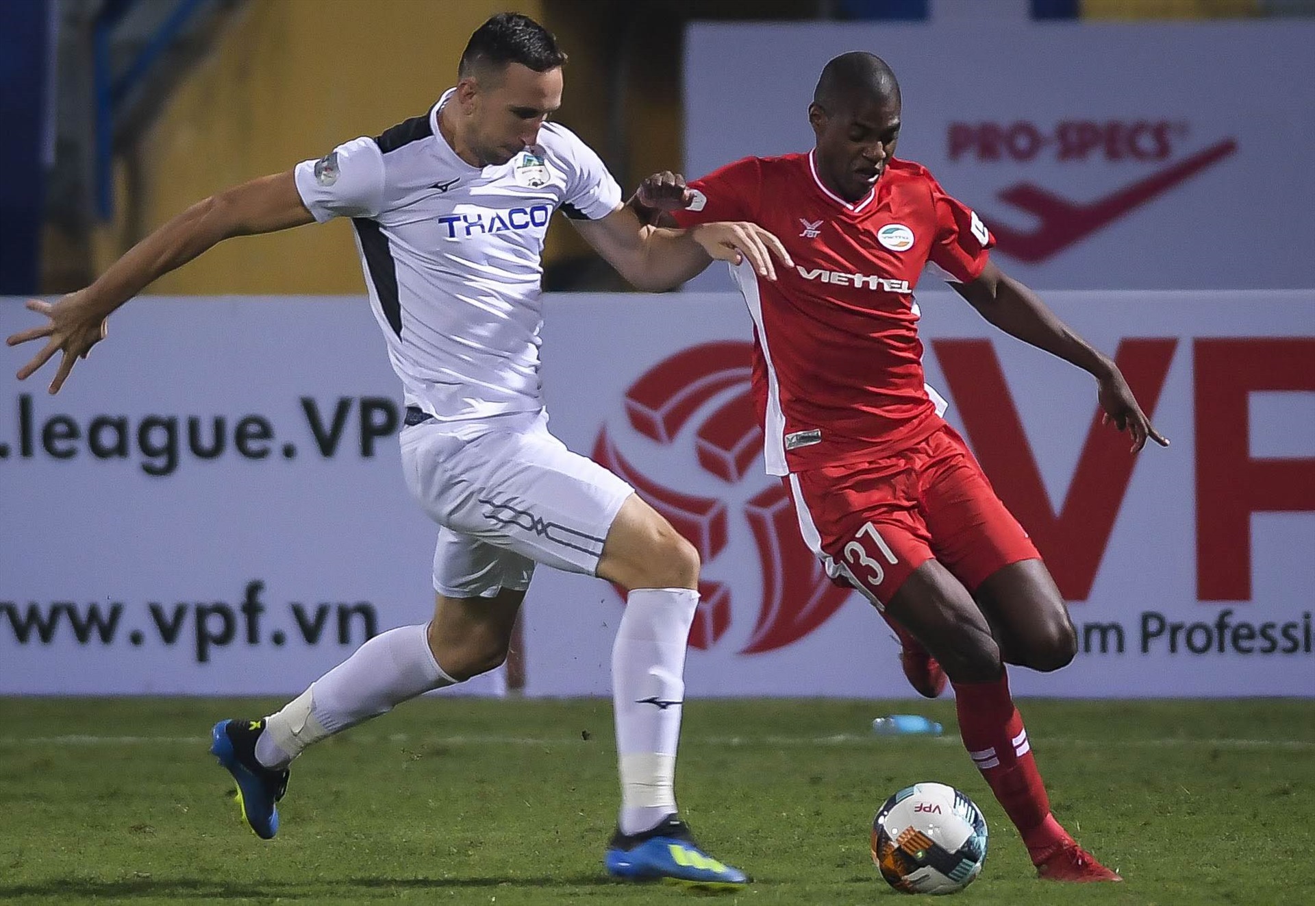 soi-keo-tran-dau-giua-viettel-vs-hagl-vao-luc-19h15-ngay-6-4-2023-v-league