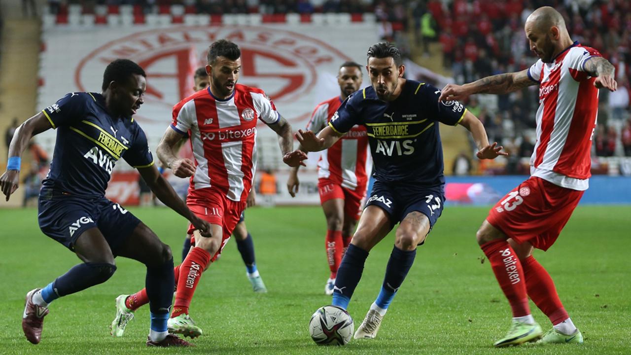 nhan-dinh-fenerbahce-vs-antalyaspor