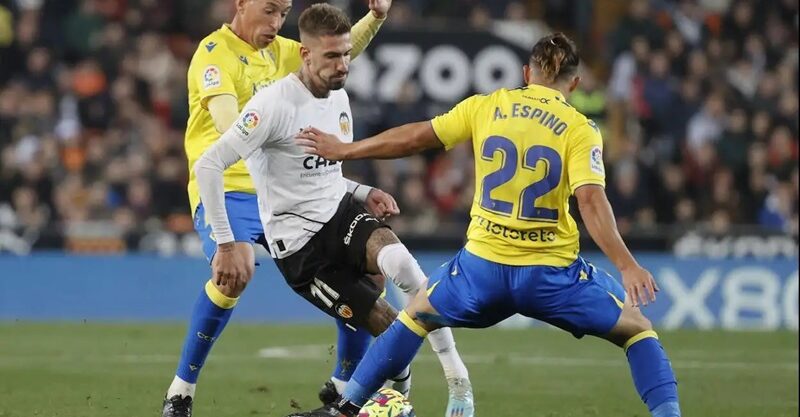 Soi kèo trận đấu giữa Valencia vs Cadiz lúc 2h00 ngày 24/10/2023 – La Liga