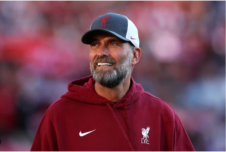 Pep Guardiola nói Liverpool tại Anfield là “CLB mạnh nhất thế giới”.